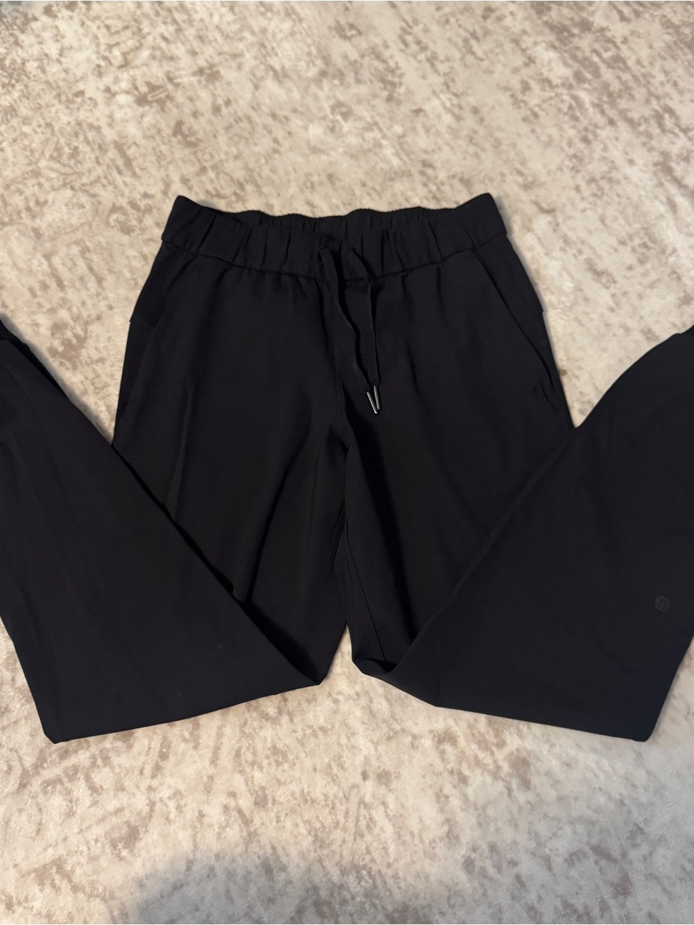 lululemon athletica Women’s Size 4 Black Drawstring Joggers